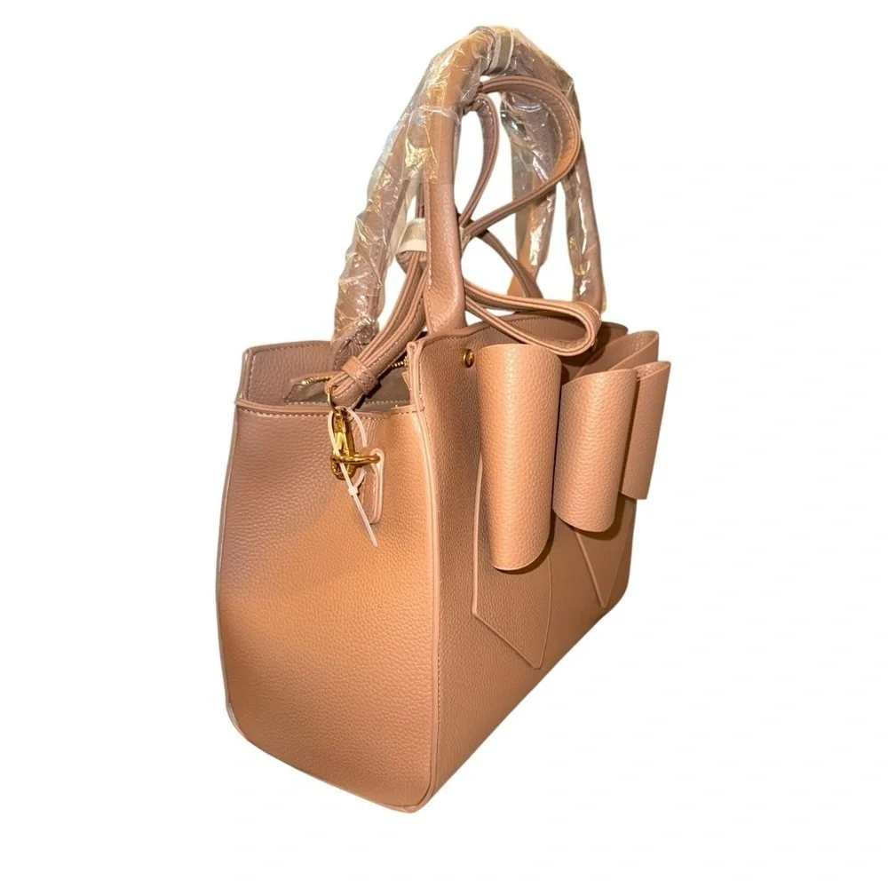 NEW Crossi Bow Bag